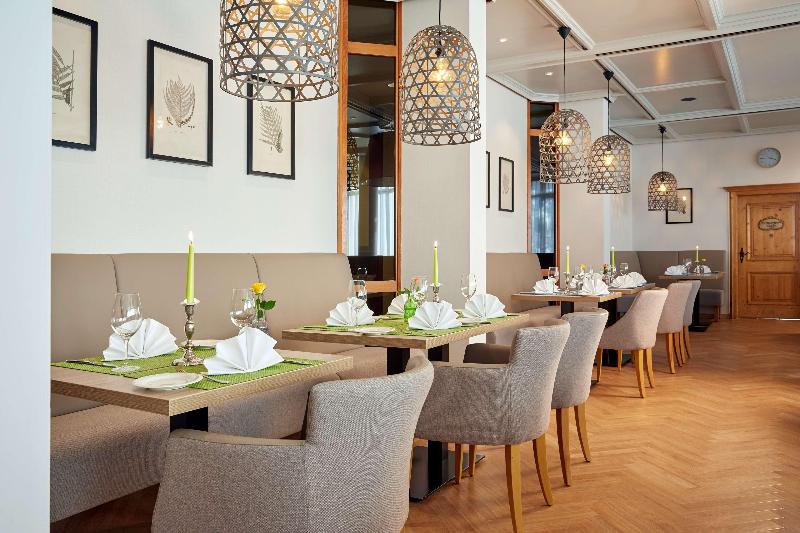 H+ Hotel Stuttgart Herrenberg - Restoran
