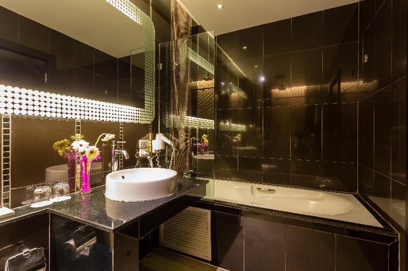 Nova Platinum Hotel - Oda
