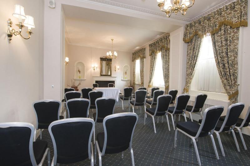 The Worcester Whitehouse - Toplantı