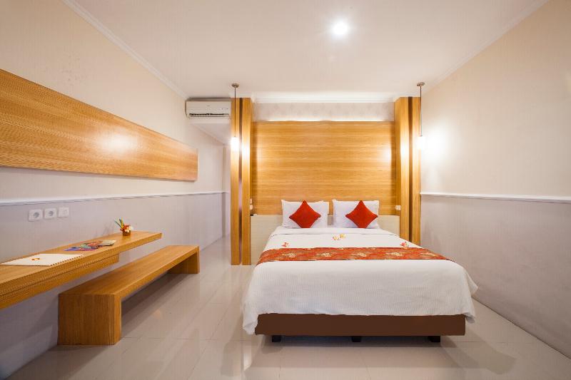 Bali Taman Beach Resort & Spa-Lovina - Oda
