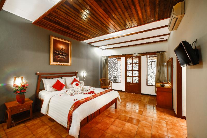 Bali Taman Beach Resort & Spa-Lovina - Oda