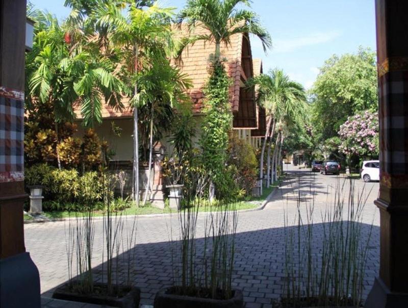Besakih Beach Resort - Genel