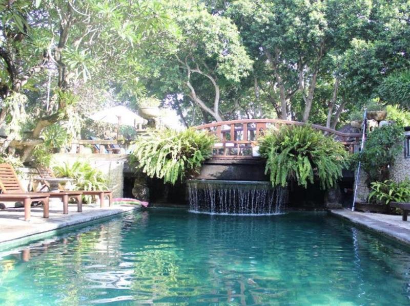 Besakih Beach Resort - Havuz