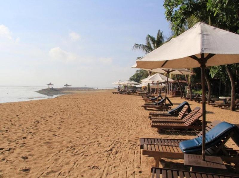 Besakih Beach Resort - Plaj
