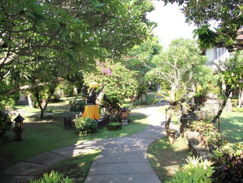 Besakih Beach Resort - Teras