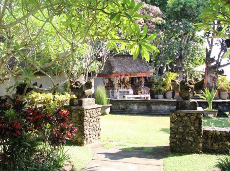 Besakih Beach Resort - Teras