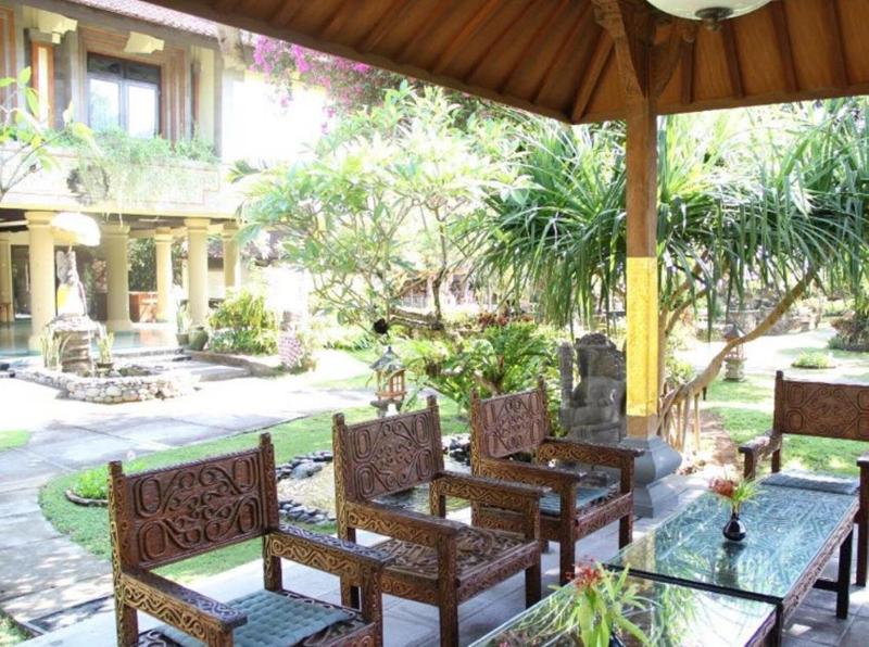 Besakih Beach Resort - Teras