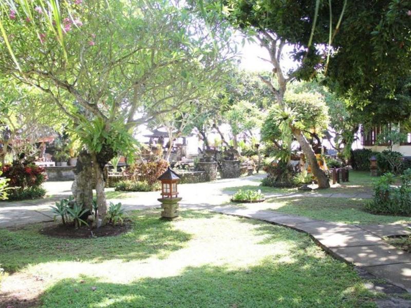 Besakih Beach Resort - Teras