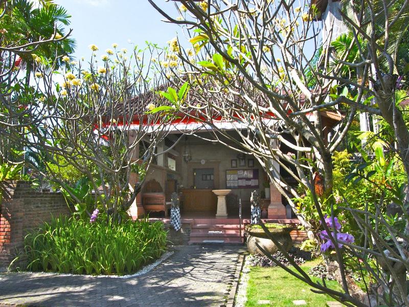 Bumi Ayu Bungalows - Lobi