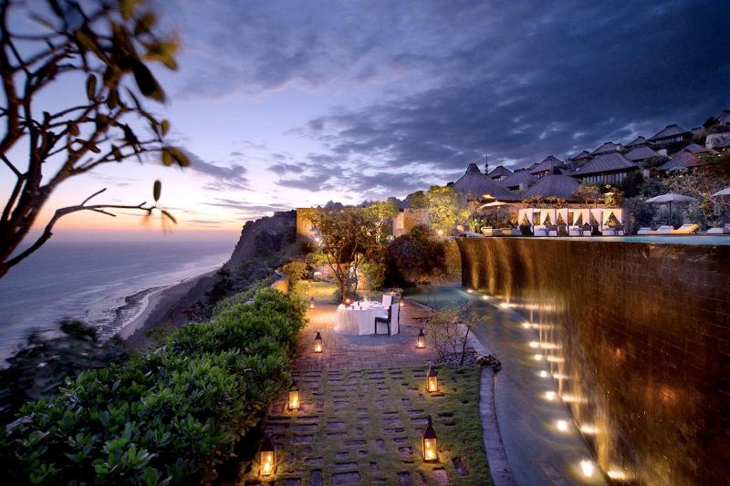 Bulgari Resort Bali - Restoran