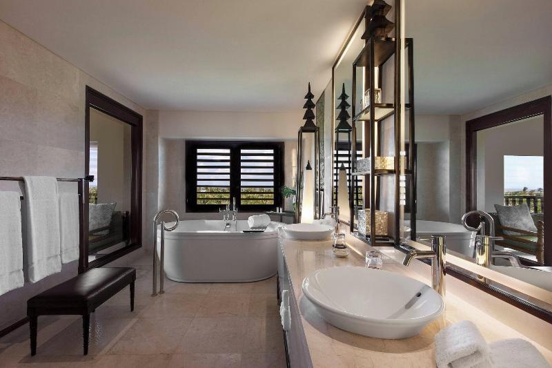 The St. Regis Bali Resort - Oda