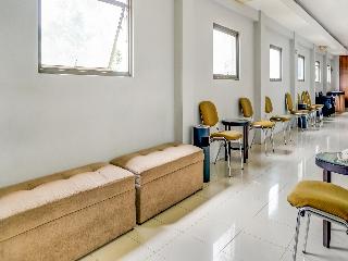 Townhouse OAK Hotel Grand Cikarang fotoÄŸrafÄ±