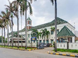 Townhouse OAK Hotel Grand Cikarang otel fotoğrafı