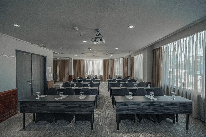 KIMAYA Slipi Jakarta By HARRIS - Toplantı
