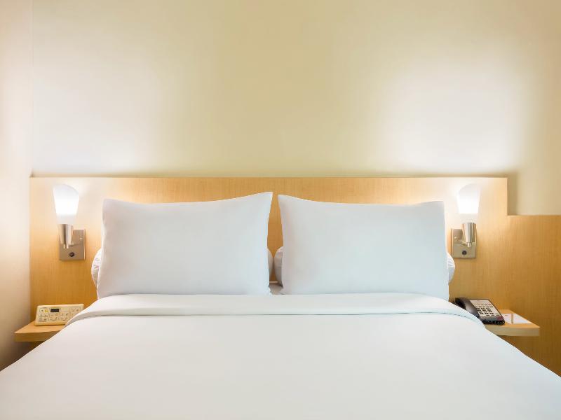 Tamarin Hotel Jakarta - Oda