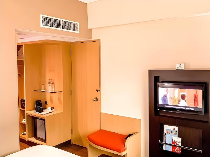 Tamarin Hotel Jakarta - Oda