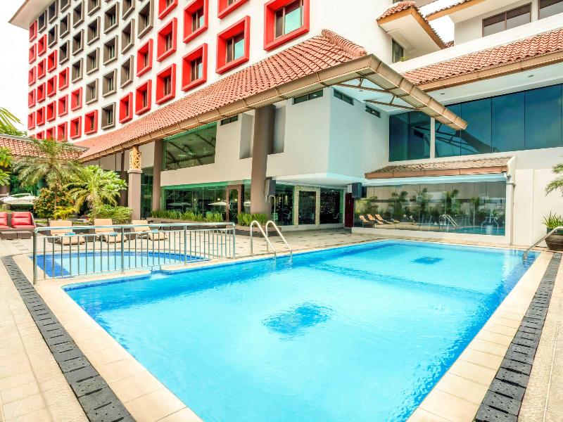 Tamarin Hotel Jakarta - Havuz