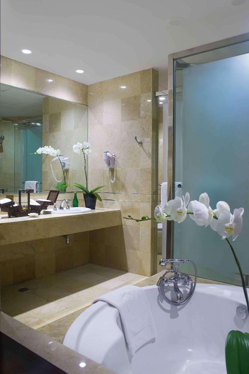 Gran Melia Jakarta - Oda
