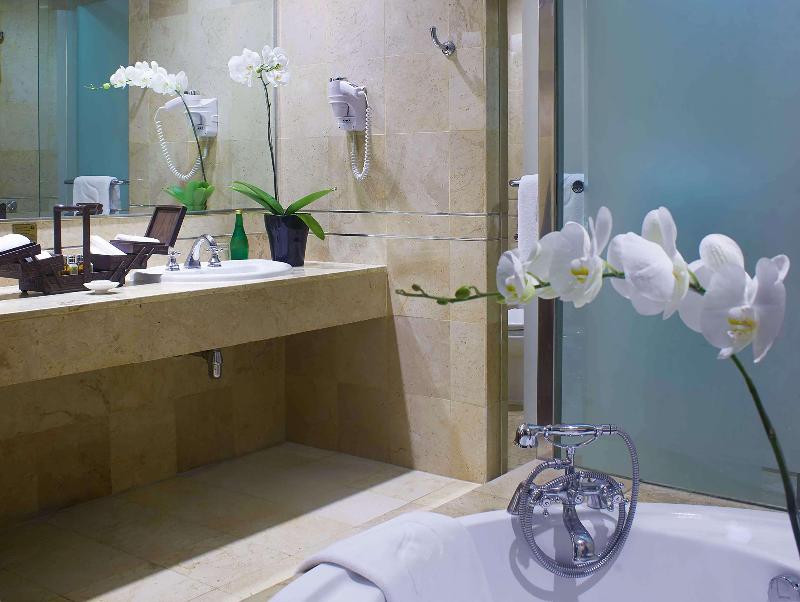 Gran Melia Jakarta - Oda