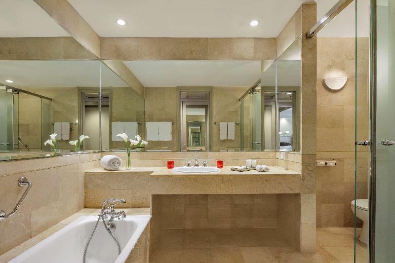 Gran Melia Jakarta - Oda
