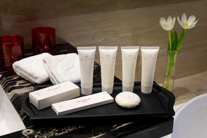 Gran Melia Jakarta - Oda