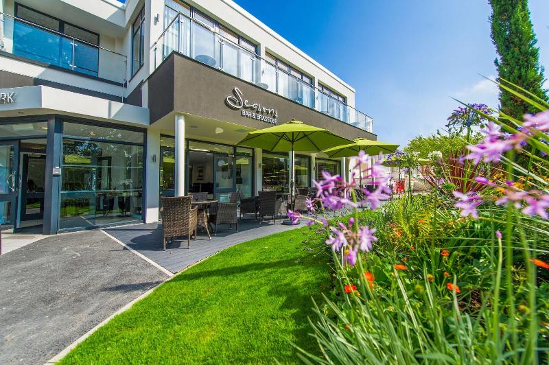 The Park Hotel - Genel