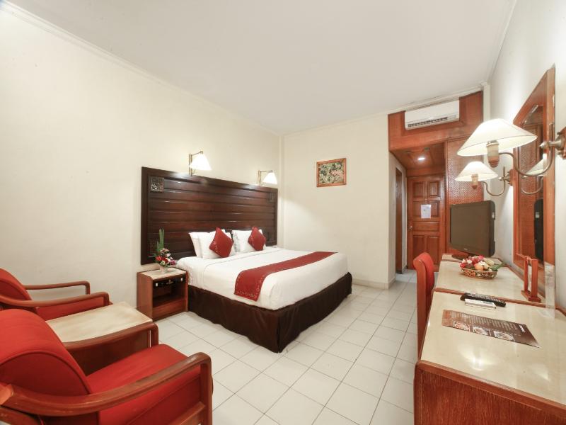 Inna Sindhu Beach Hotel - Oda