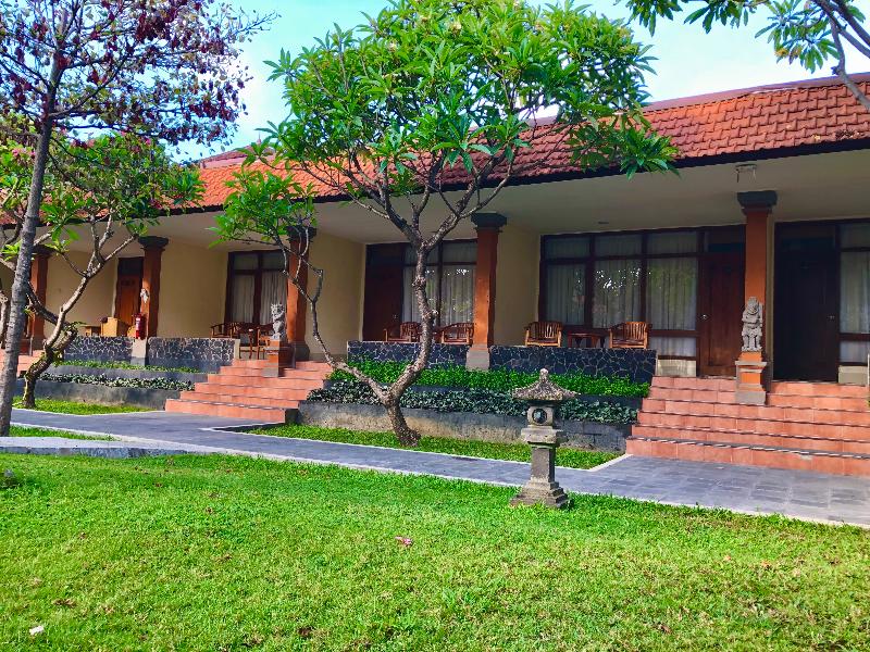 Inna Sindhu Beach Hotel - Teras
