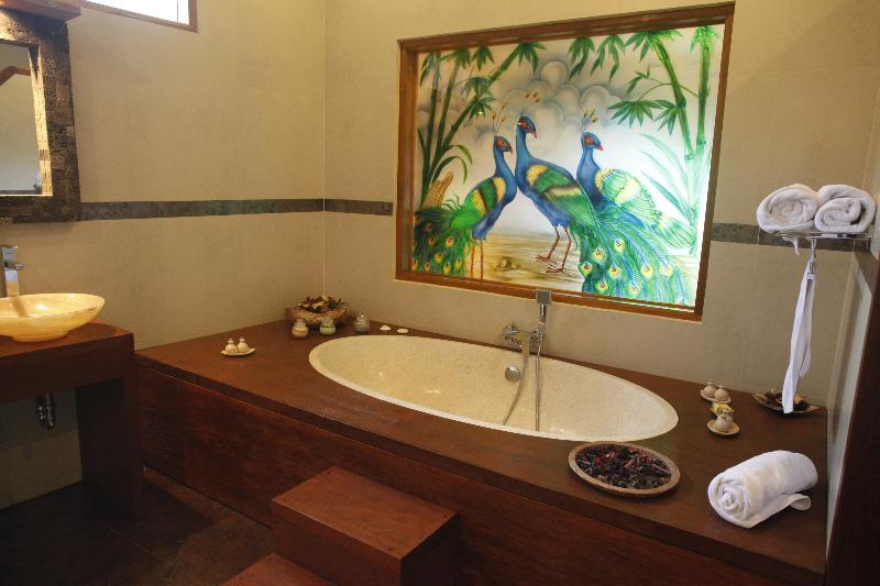 Puri Dajuma Beach Eco-Resort & Spa - Oda