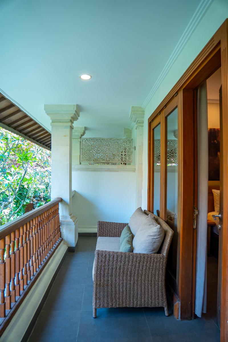 Hotel Puri Raja Legian - Teras