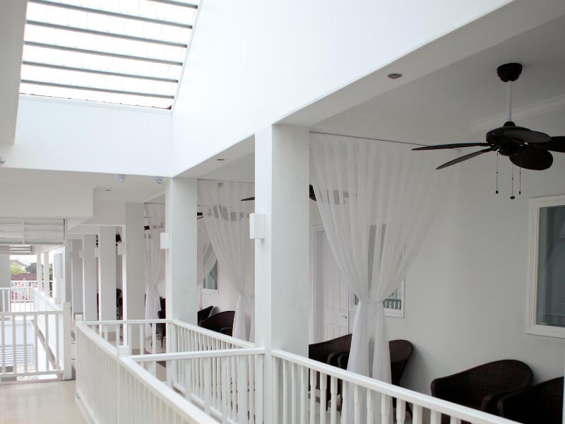 Samsara Inn - Genel