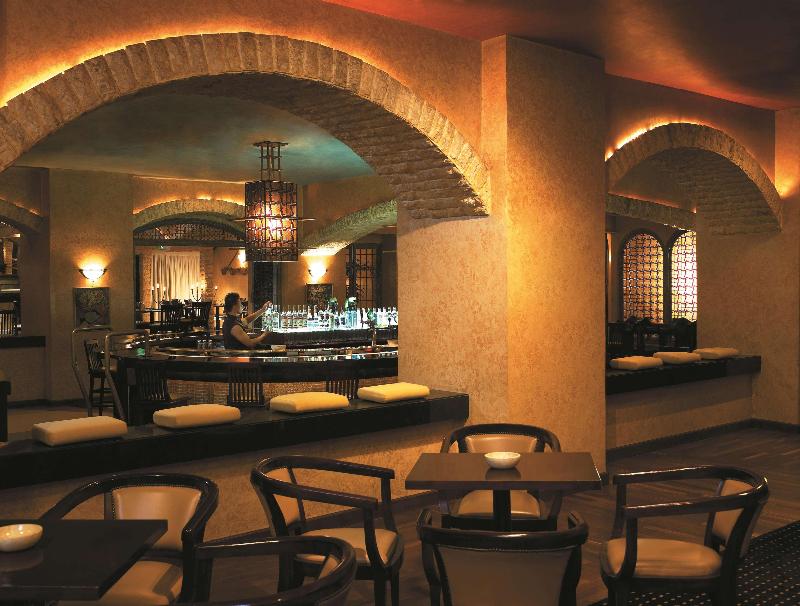 Shangri-la Surabaya - Bar