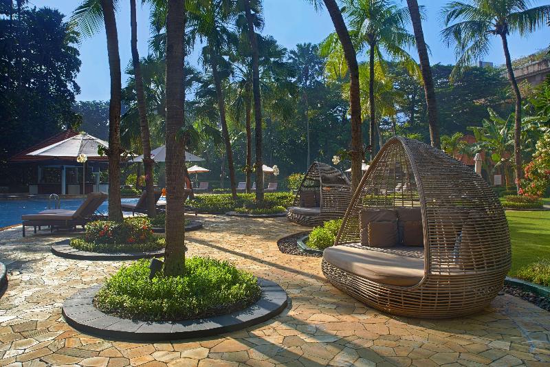Shangri-la Surabaya - Havuz