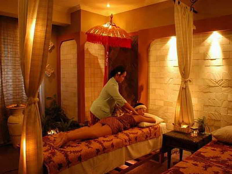 Surabaya Suites Hotel Powered by Archipelago fotoÄŸrafÄ±