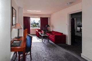 Surabaya Suites Hotel Powered by Archipelago fotoÄŸrafÄ±