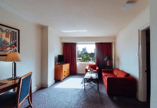 Surabaya Suites Hotel Powered by Archipelago fotoÄŸrafÄ±