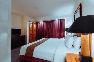 Surabaya Suites Hotel Powered by Archipelago fotoÄŸrafÄ±
