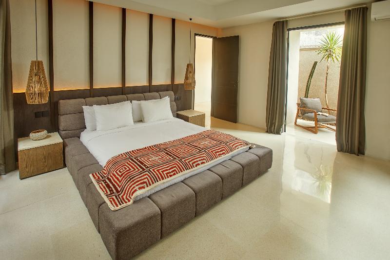 The Ahimsa Beach - Oda