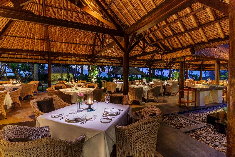 The Oberoi Beach Resort Bali Seminyak - Restoran