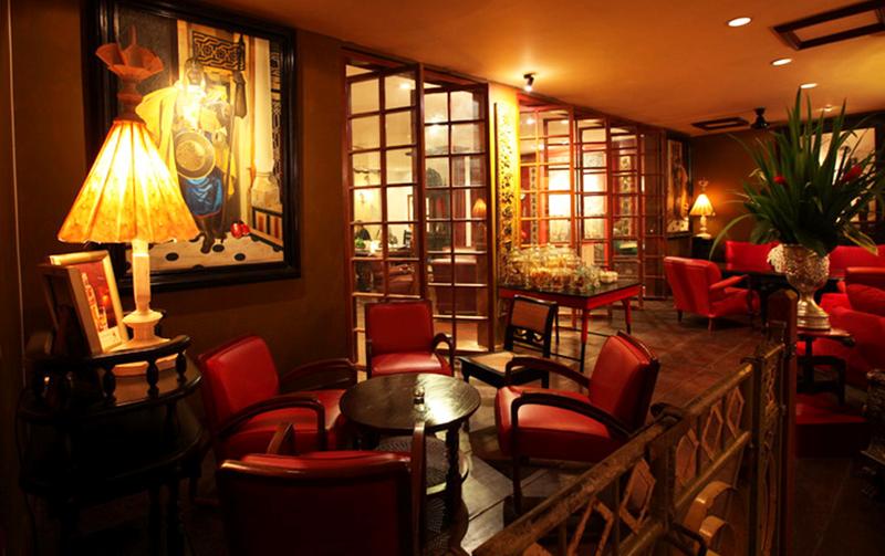Tugu Malang - Bar