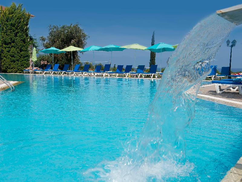 Akamanthea Holiday Village - Havuz