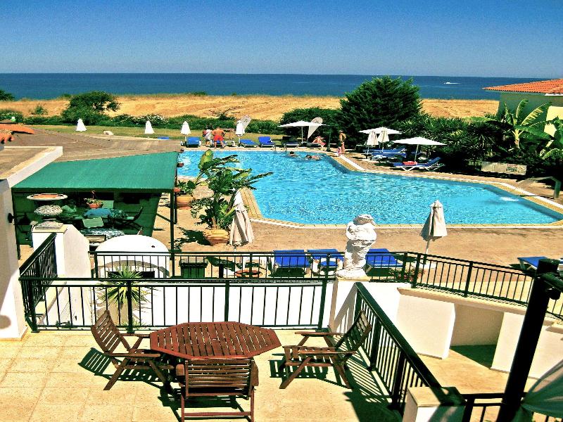 Akamanthea Holiday Village - Havuz