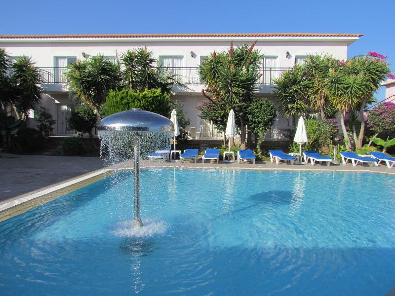 Akamanthea Holiday Village - Havuz