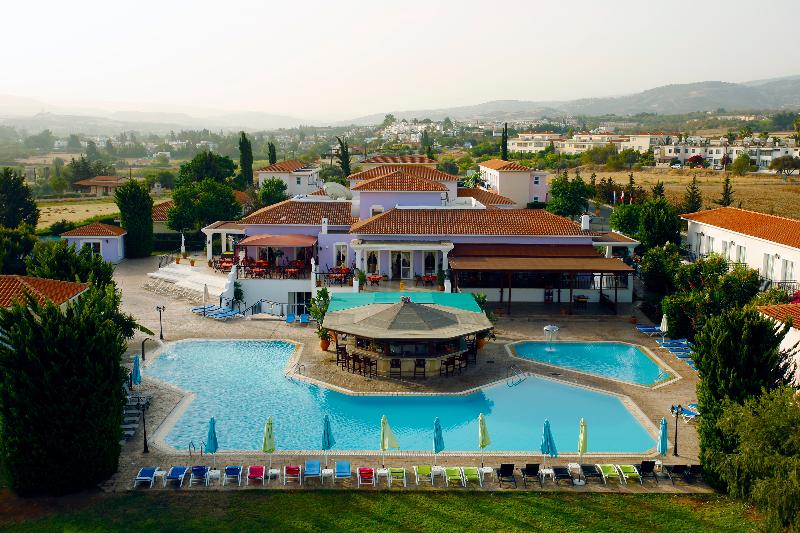 Akamanthea Holiday Village - Havuz
