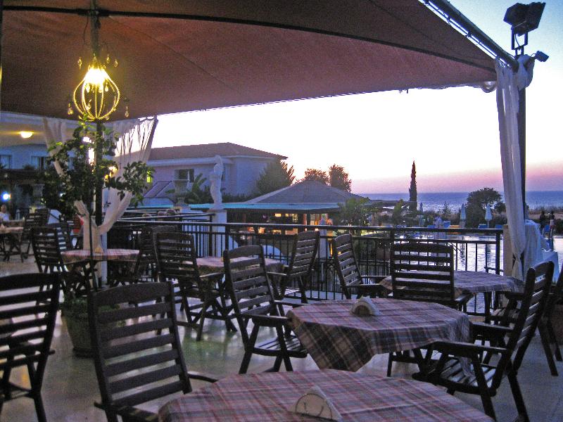 Akamanthea Holiday Village - Teras