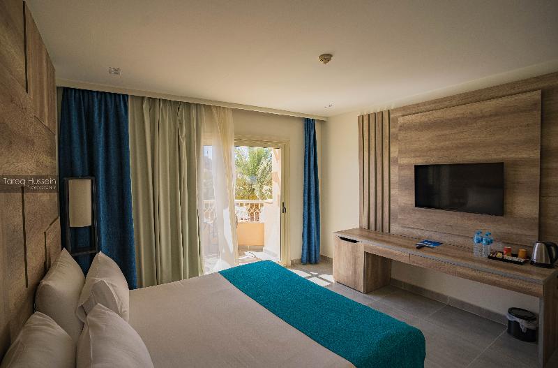 Pyramisa Beach Resort Sahl Hasheesh - Oda