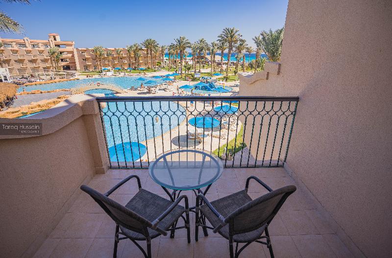 Pyramisa Beach Resort Sahl Hasheesh - Oda