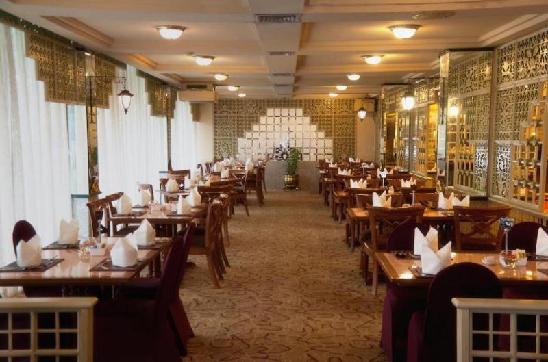Kartika Chandra - Restoran