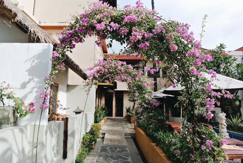 Kuta Lagoon Resort - Oda