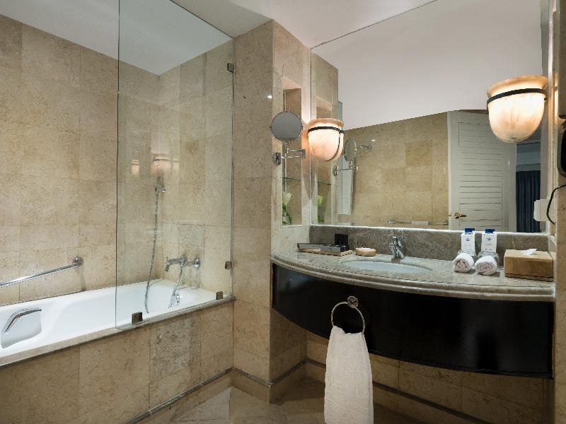 Melia Purosani Hotel Yogyakarta - Oda